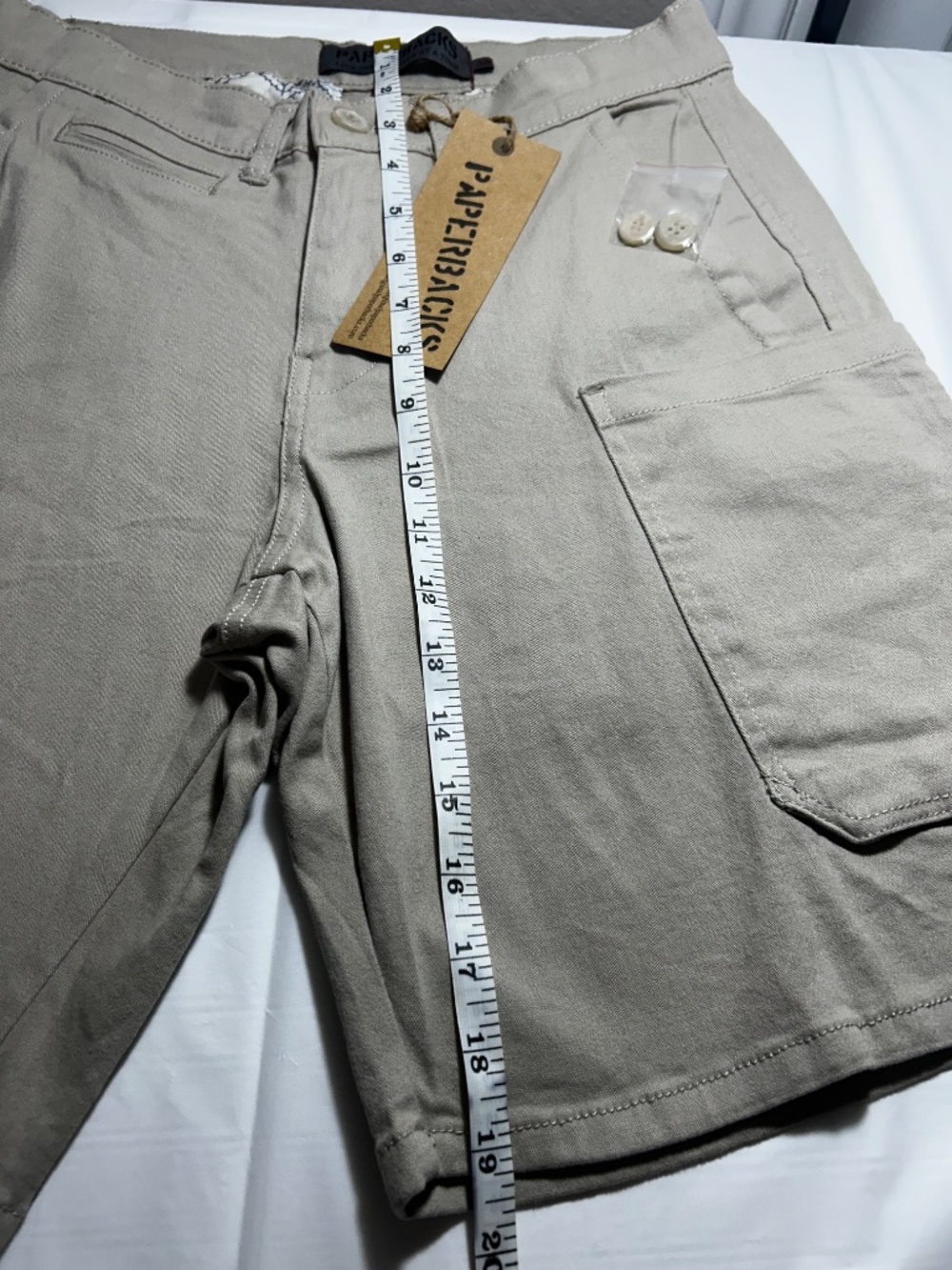 Paperback cargo shorts for men
